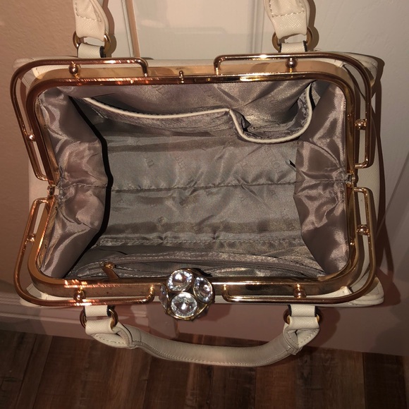 SOLD - Picture 4 of 5